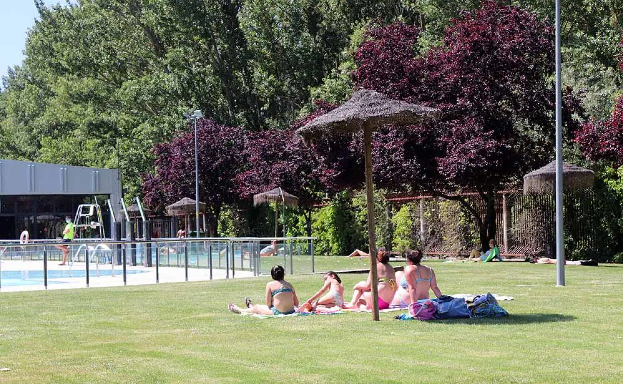 Verano En Burgos Las Piscinas De Burgos Suman M S De Visitas En